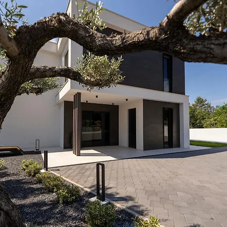 Dom wakacyjny Design Diagonal - Tranquil Sea View Escape