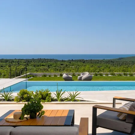 בית נופש Design Diagonal - Tranquil Sea View Escape