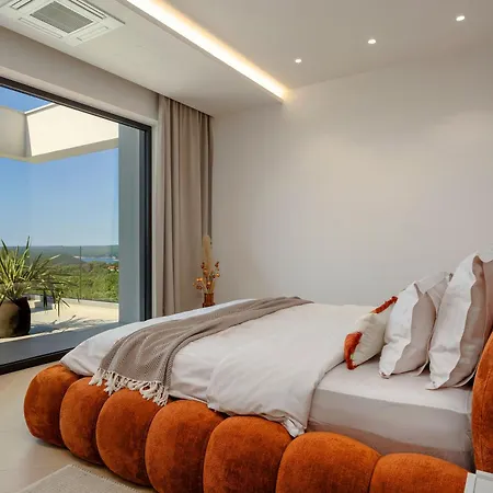 Ferienhaus Design Diagonal - Tranquil Sea View Escape *