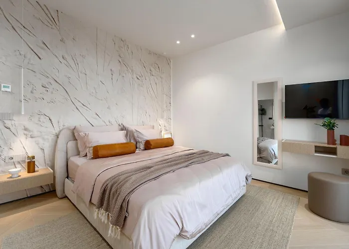 Design Diagonal - Tranquil Sea View Escape 펜션 *